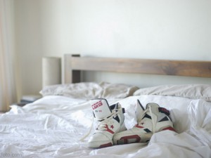 unmade bed, productivity tips